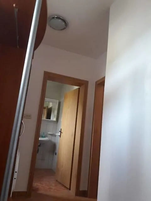 Apartment Zeljka Nerezine