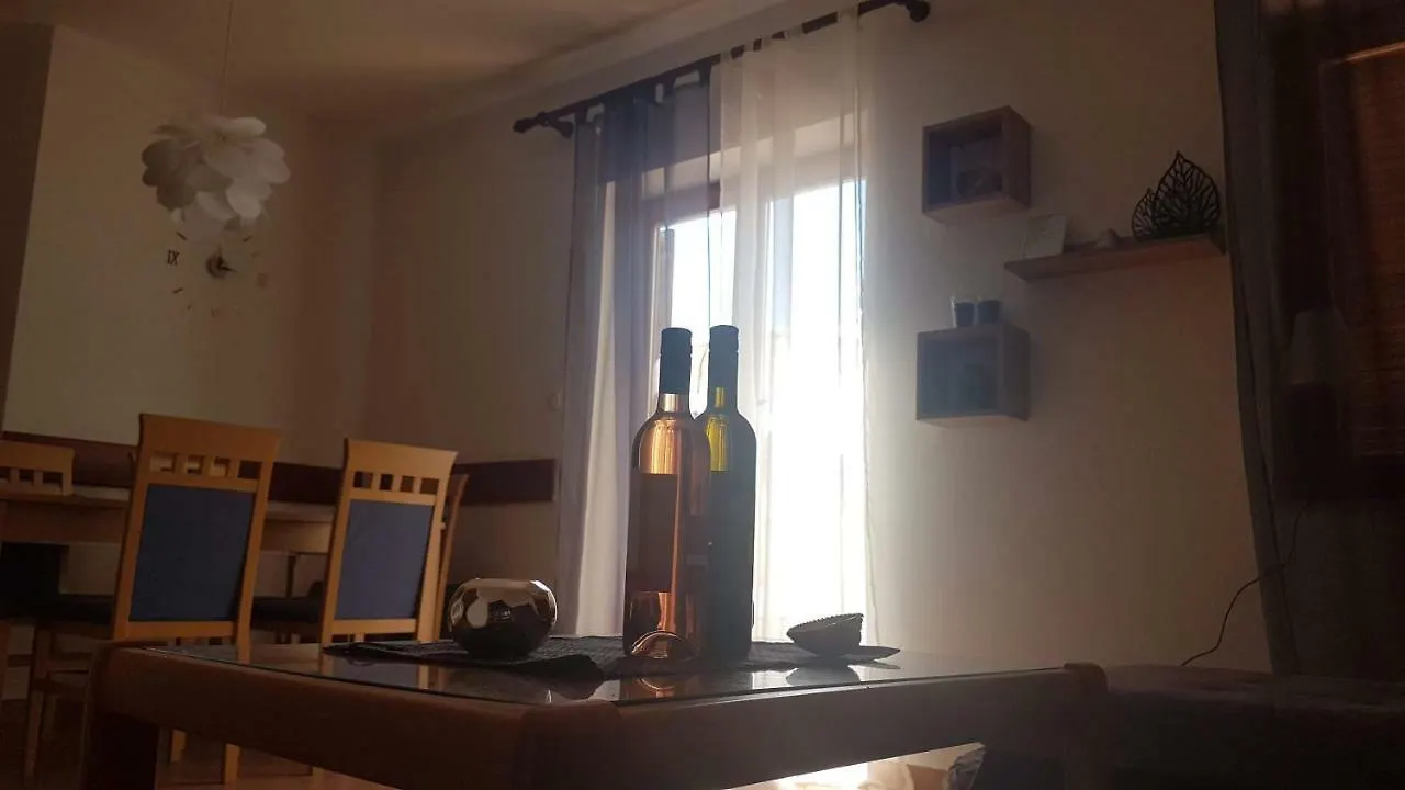 Apartment Zeljka Nerezine