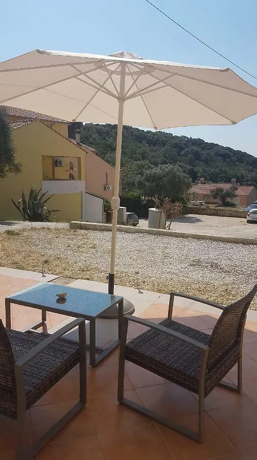 Apartment Zeljka Nerezine